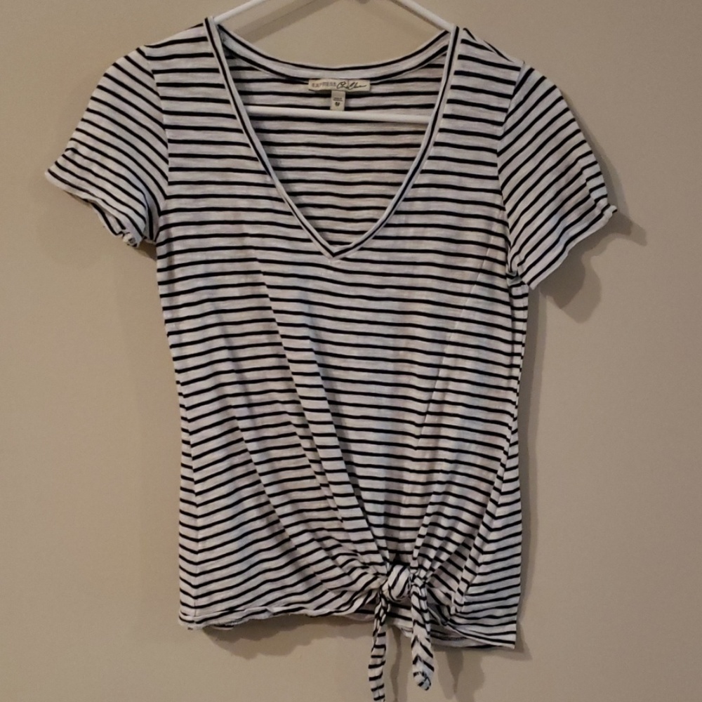 Express t-shirt
